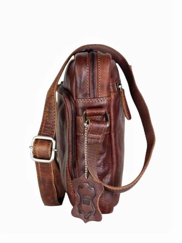 blød lædertaske, crossbody taske i blødt læder, hverdagstaske i blødt læder, lædertaske med lang skulderrem, lædertaske med justerbar skulderrem