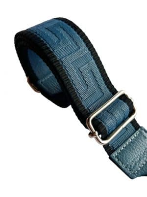 ensfarvet taskerem med vævet mønster, taskerem med mønster, ensfarvet taskerem, blå taskerem, gul taskerem