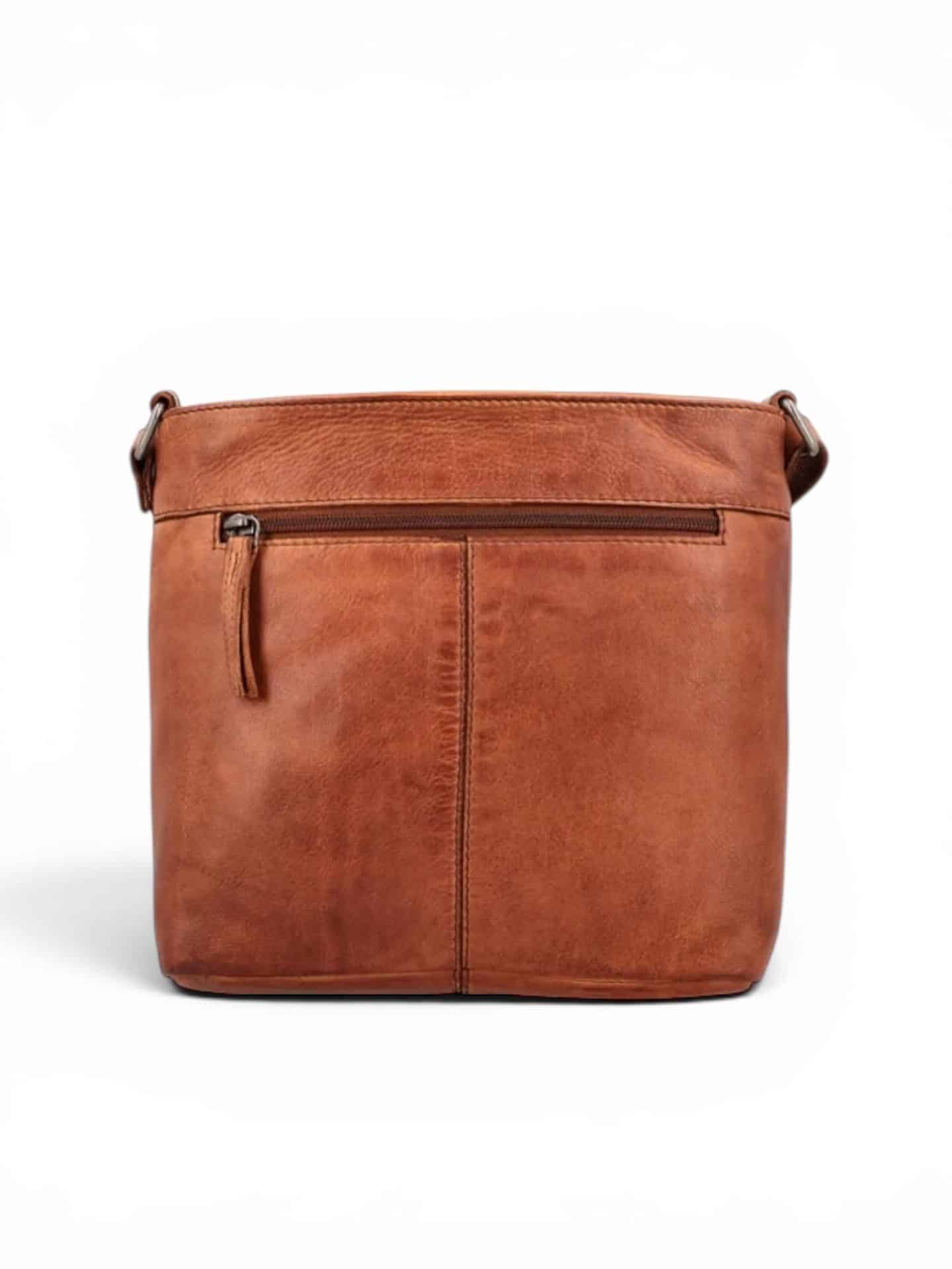 Photoroom_20260713_152122 Skuldertaske i blødt læder, lædertaske, blød lædertaske, hverdagstaske i læder, crossbody taske i læder, brun lædertaske, sort lædertaske