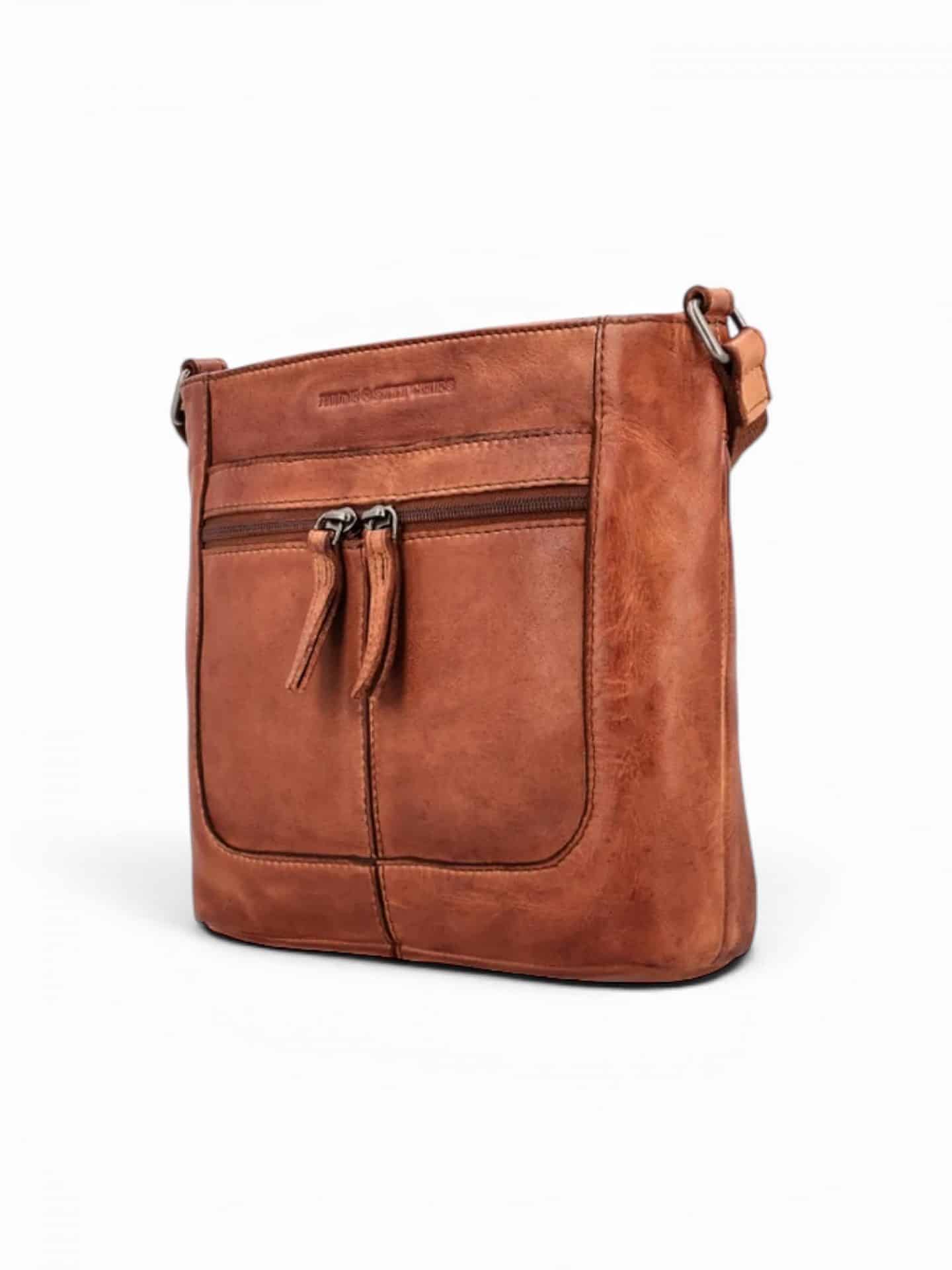 Photoroom_20260713_152302 Skuldertaske i blødt læder, lædertaske, blød lædertaske, hverdagstaske i læder, crossbody taske i læder, brun lædertaske, sort lædertaske