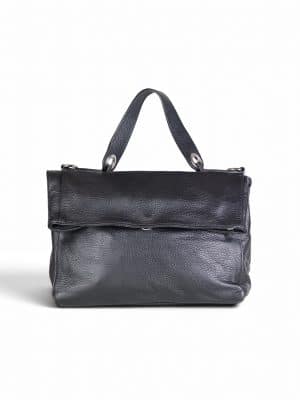 Taske i italiensk læder med klap, skuldertaske i italiensk læder, crossbody taske i italiensk læder, enkel skuldertaske i læder, dametaske i læder