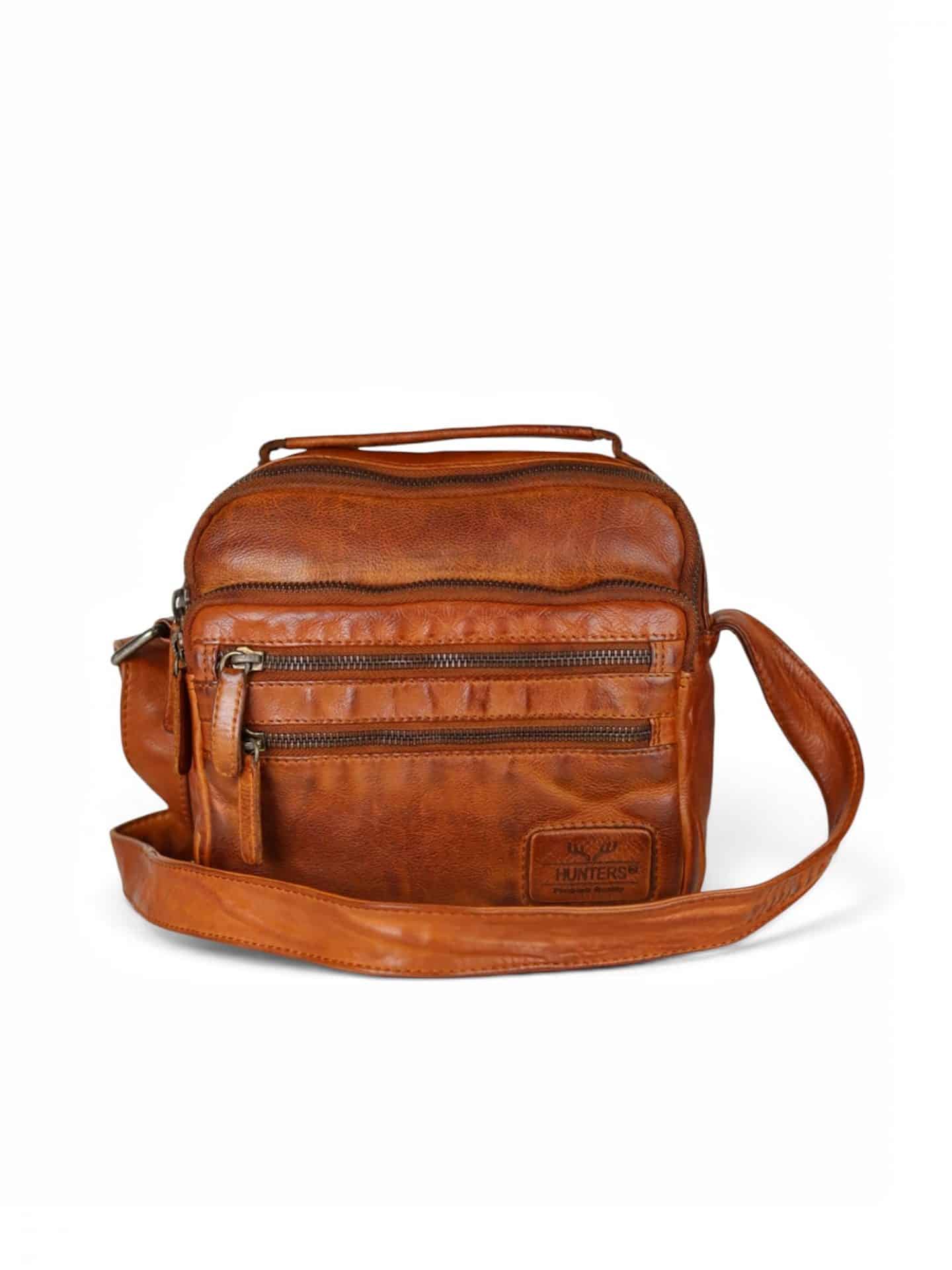 Photoroom_20260915_113252 crossover taske i vasket læder, crossbody taske i vasket læder, lædertaske med lang rem, lille skuldertaske i læder, unisex taske i læder, herretaske i læder, dametaske i læder